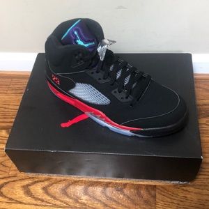 Air Jordan 5 Retro “Top 3”